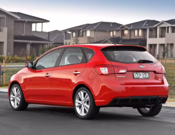 Kia Cerato Hatchback [Australia] (TD) '2012–13