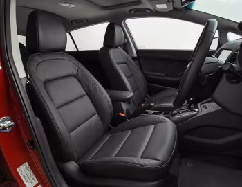 Интерьер Kia Cerato Hatchback [Australia] '2016–19