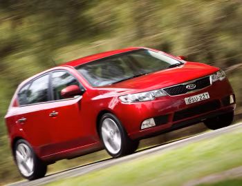 Kia Cerato Hatchback [Australia] (TD) '2010–12