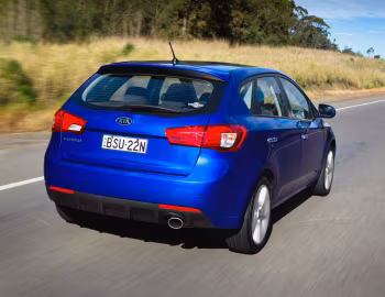 Kia Cerato Hatchback [Australia] (TD) '2010–12