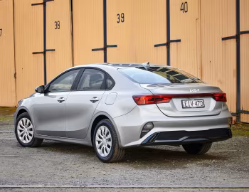 Kia Cerato S [Australia] '2021–24