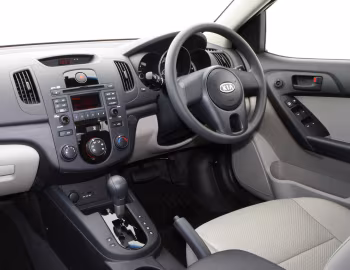 Интерьер Kia Cerato Sedan [Australia] (TD) '2009–13