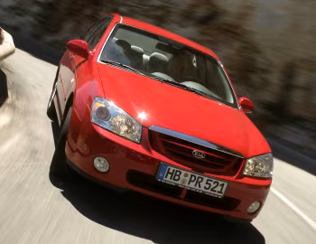 Kia Cerato Sedan (LD) '11.2004–07