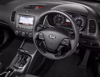 Торпедо Kia Cerato Sport Sedan [Australia] '2017–18