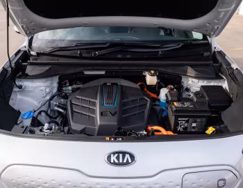 Sotto al cofano Kia e-Niro [UK-spec] (DE) '2020–21