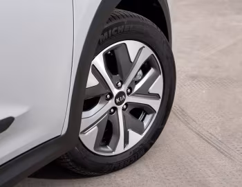 Kia e-Niro [UK-spec] (DE) '2020–21