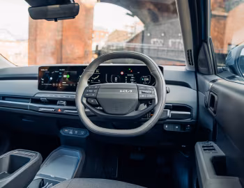 Торпедо Kia EV3 [UK-spec] '2024–н.в.