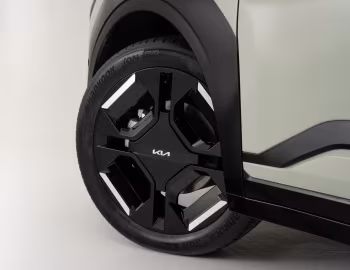 Kia EV3 GT-Line S [UK-spec] '2024–pr.