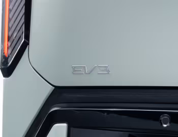 Kia EV3 GT-Line S [UK-spec] '2024–н.в.