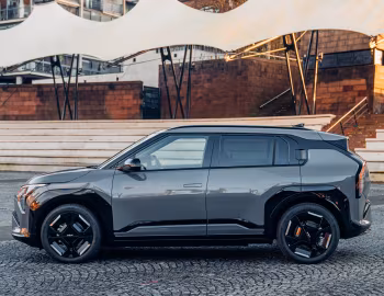 Kia EV3 GT-Line [UK-spec] '2024–н.в.
