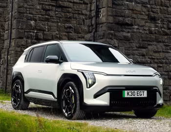 Kia EV3 GT [UK-spec] '2026