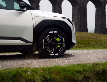 Kia EV3 GT [UK-spec] '2026