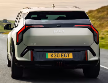 Kia EV3 GT [UK-spec] '2026