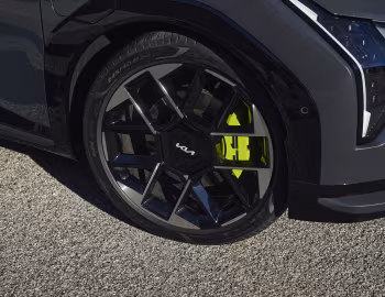 Kia EV4 GT Hatchback [UK-spec] '2026