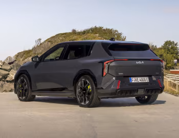 Kia EV4 GT Hatchback [EU-spec] '2026