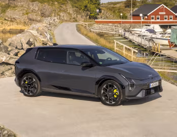 Kia EV4 GT Hatchback [EU-spec] '2026