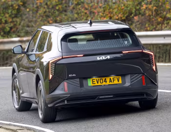 Kia EV4 Hatchback Air [UK-spec] '2025–pr.