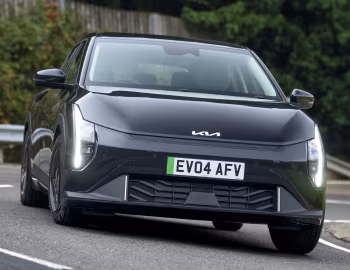 Kia EV4 Hatchback Air [UK-spec] '2025–pr.