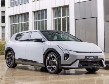 Kia EV4 Hatchback GT-Line [EU-spec] '2025–pr.