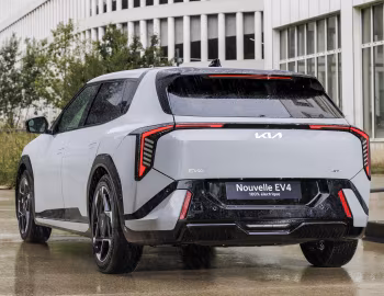Kia EV4 Hatchback GT-Line [EU-spec] '2025–pr.
