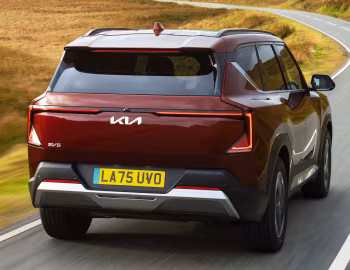 Kia EV5 Air [UK-spec] '2025–pr.