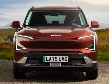 Kia EV5 Air [UK-spec] '2025–pr.