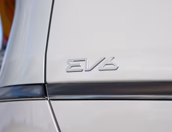 Kia EV6 GT-Line [UK-spec] '2024–pr.