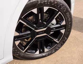 Kia EV6 GT-Line [UK-spec] '2024–pr.