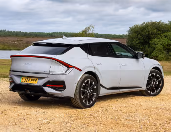 Kia EV6 GT-Line [UK-spec] '2024–pr.