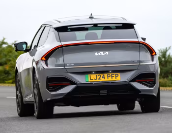 Kia EV6 GT-Line [UK-spec] '2024–pr.