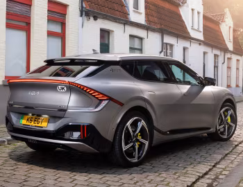 Kia EV6 GT [UK-spec] '2022–25