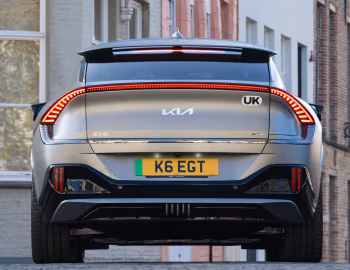 Kia EV6 GT [UK-spec] '2022–25