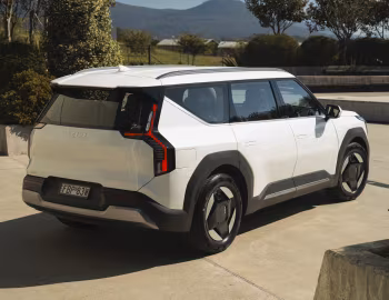 Kia EV9 Air [Australia] '2023–pr.