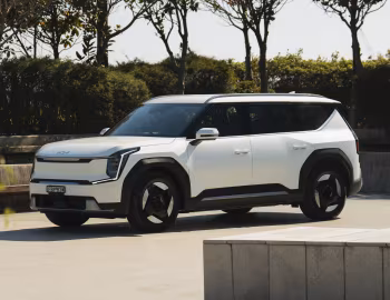 Kia EV9 Air [Australia] '2023–pr.