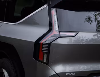 Kia EV9 [EU-spec] '2023–pr.