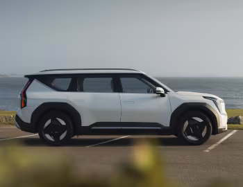 Kia EV9 Air [Australia] '2023–pr.
