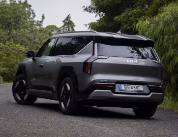 Kia EV9 [EU-spec] '2023–pr.