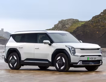 Kia EV9 Air 7-seat [UK-spec] '2023–pr.