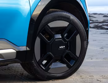 Kia EV9 GT-Line 7-seat [UK-spec] '2023–pr.