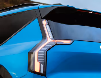 Kia EV9 GT-Line 7-seat [UK-spec] '2023–pr.