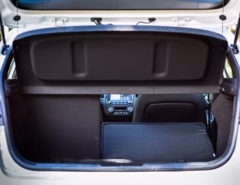 Boot 2017–18 Kia Forte5 [North America] '2016–18
