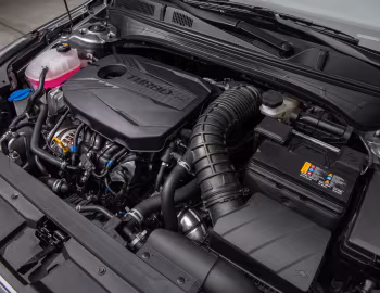 Под капотом 2022–24 Kia Forte GT (BD) '2021–24