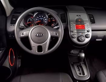 Торпедо Kia Ghost Soul (AM) '2010