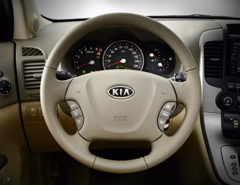 Торпедо Kia Grand VQ-R [China] (VQ) '2012–14