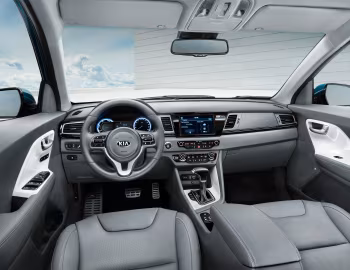 Торпедо Kia Niro [Worldwide] (DE) '2016–19