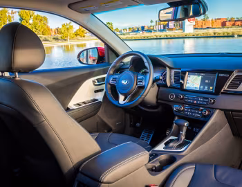 Interior 2017–19 Kia Niro [North America] (DE) '2016–19