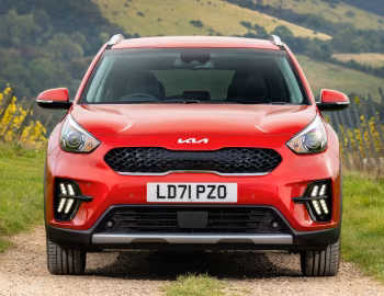 Kia Niro EcoHybrid [UK-spec] (DE) '2021–22