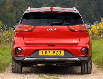 Kia Niro EcoHybrid [UK-spec] (DE) '2021–22