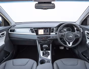 Торпедо Kia Niro "First Edition" [UK-spec] (DE) '2016