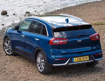 Kia Niro "First Edition" [UK-spec] (DE) '2016
